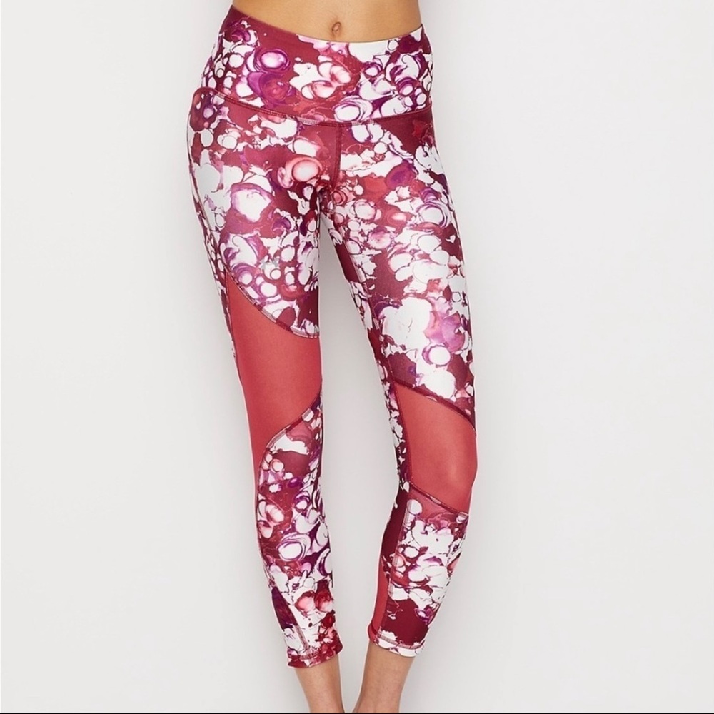 Under Armour | Printed Mesh Crop Leggings XS